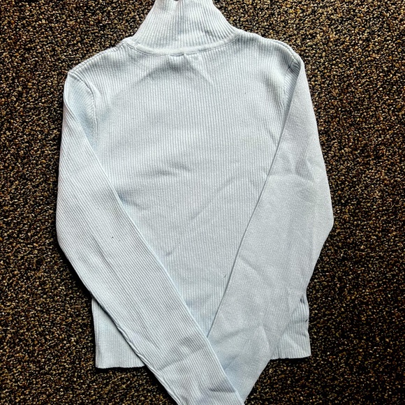Light Blue Turtle Neck; h&m Size S - Picture 2 of 3